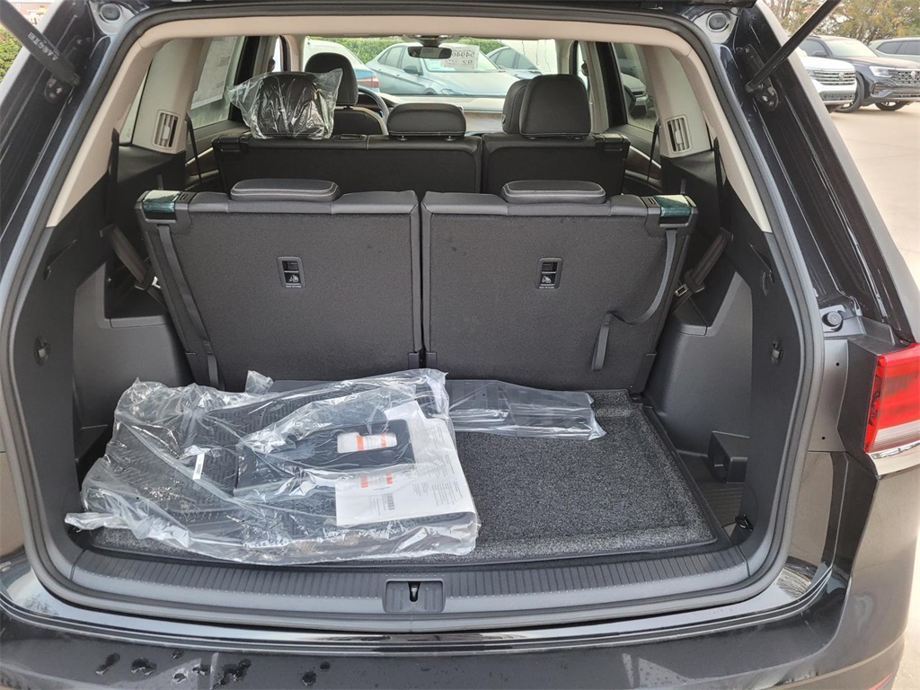 new 2026 Volkswagen Atlas car, priced at $37,406