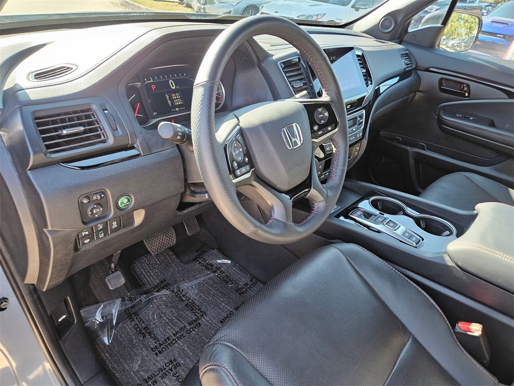 2024 Honda Passport Black Edition photo 16