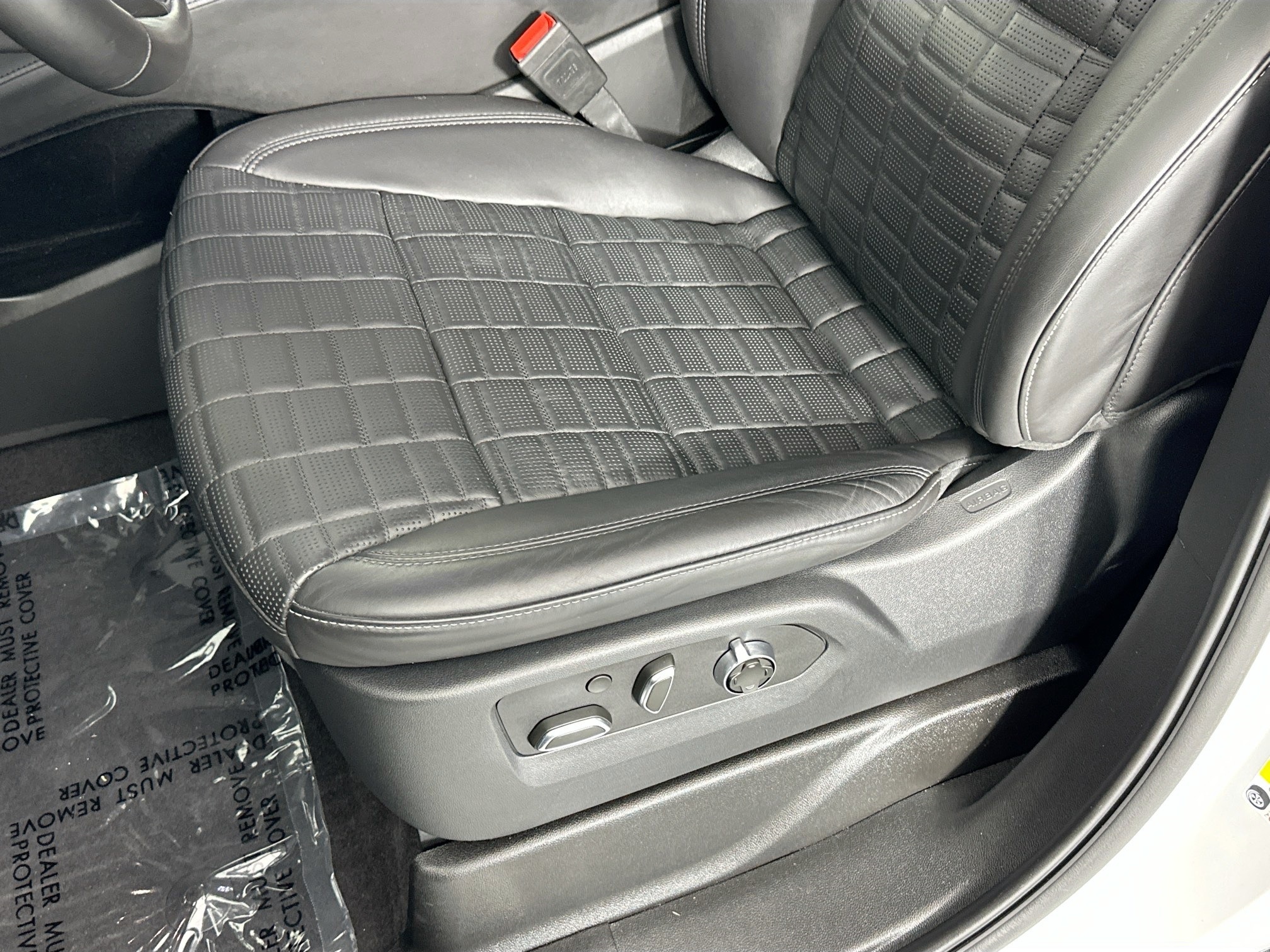 used 2024 Cadillac Escalade ESV car, priced at $88,998