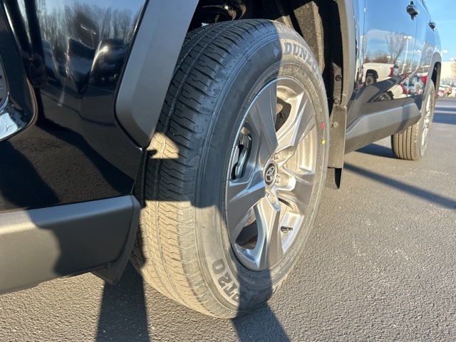 New 2025 Toyota RAV4 SUV