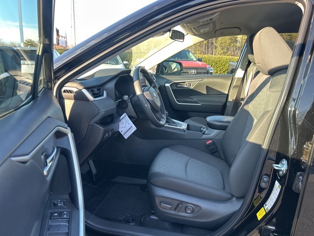 New 2025 Toyota RAV4 SUV