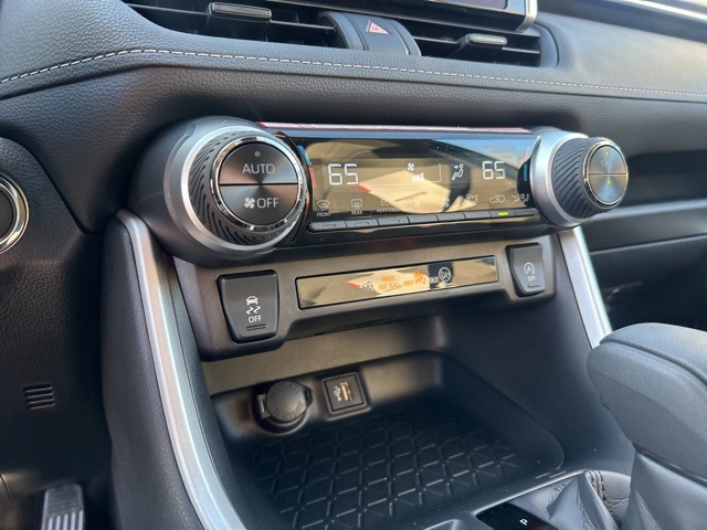 New 2025 Toyota RAV4 SUV