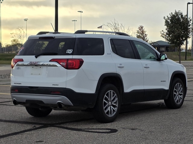 2017 GMC Acadia SLE-2