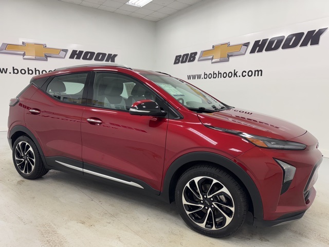 used 2022 Chevrolet Bolt EUV car, priced at $16,988