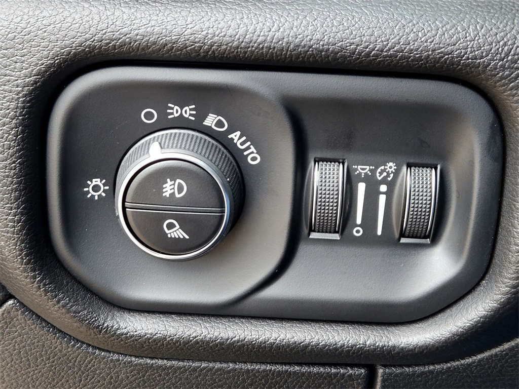 2025 Ram 1500 Rebel photo 24