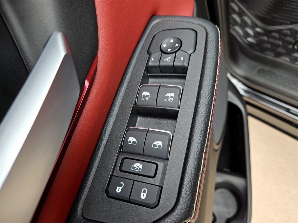 2025 Ram 1500 Rebel photo 32