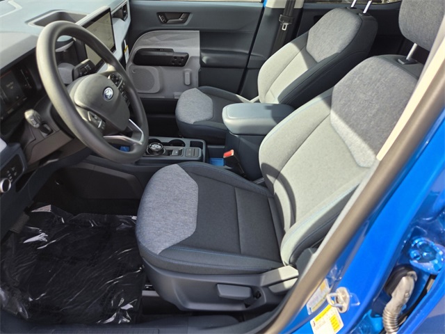 New 2025 Ford Maverick XLT 4D Crew Cab