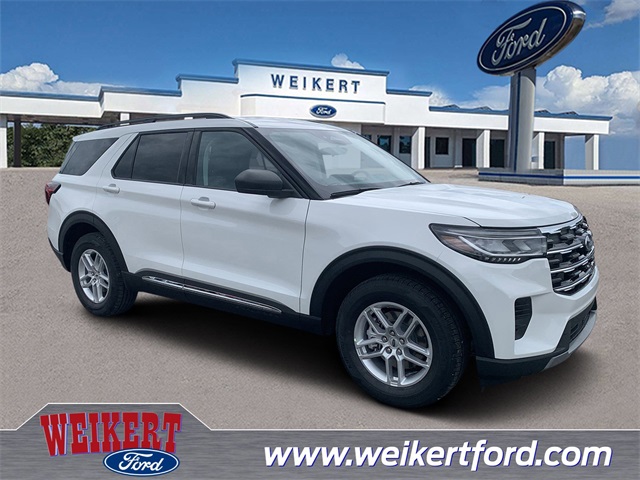 2025 Star White Metallic Tri-Coat Ford Explorer Active SUV