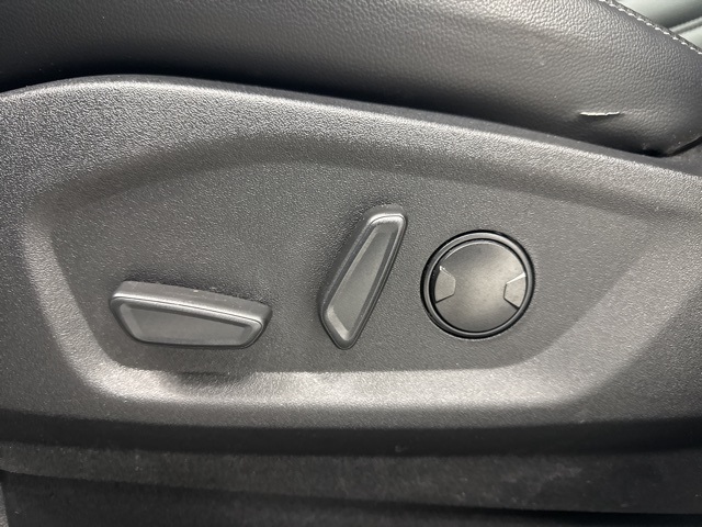 used 2024 Ford Edge car, priced at $24,988