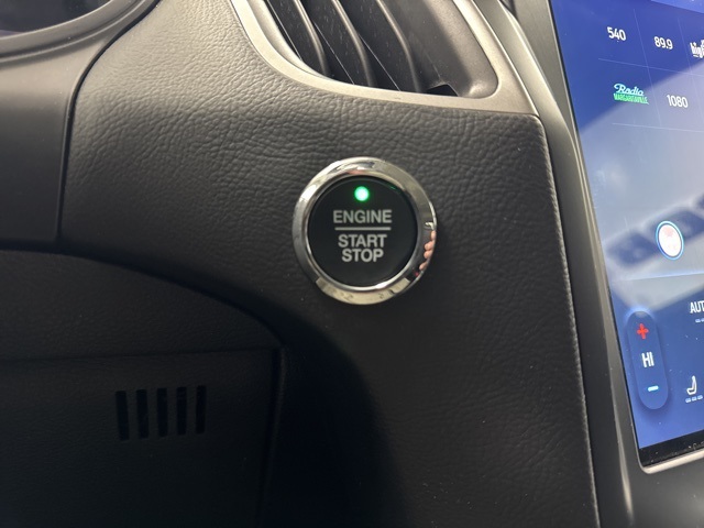 used 2024 Ford Edge car, priced at $24,988