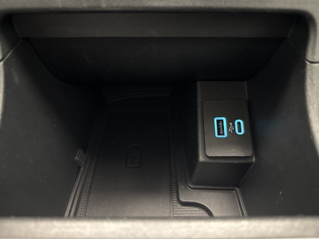 used 2024 Ford Edge car, priced at $24,988