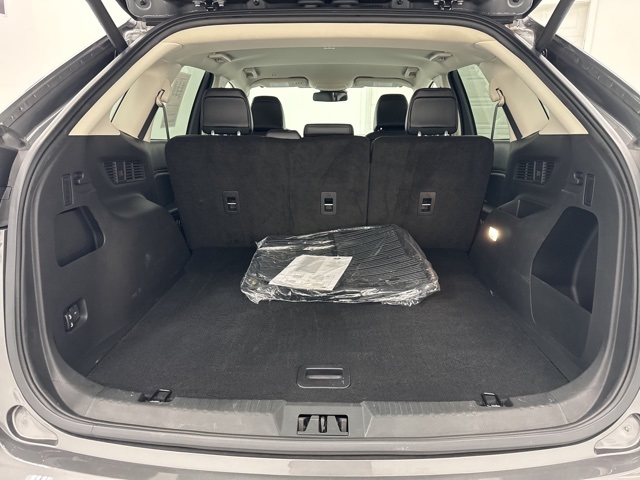 used 2024 Ford Edge car, priced at $24,988