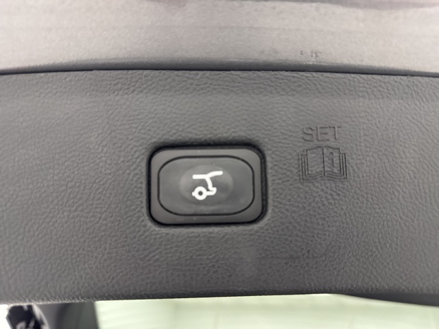 used 2024 Ford Edge car, priced at $24,988