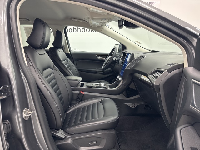 used 2024 Ford Edge car, priced at $24,988