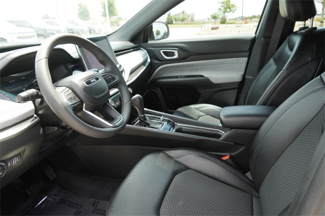 2024 Jeep Compass Latitude photo 17