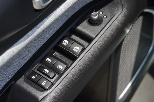2024 Jeep Compass Latitude photo 18