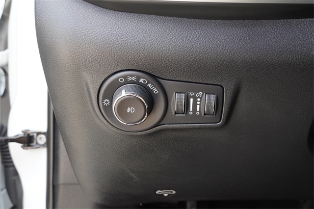 2024 Jeep Compass Latitude photo 19