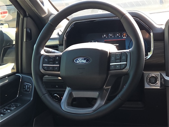 2025 Ford F-150 Lariat photo 12