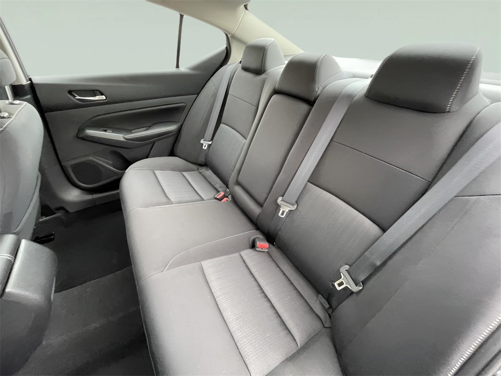 2022 Nissan Altima 2.5 SV photo 2