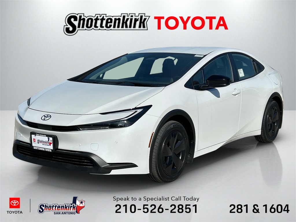 2026 Toyota Prius LE's photo