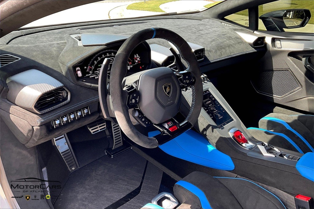 2022 Grigio Telesto Lamborghini Huracan STO RWD Coupe