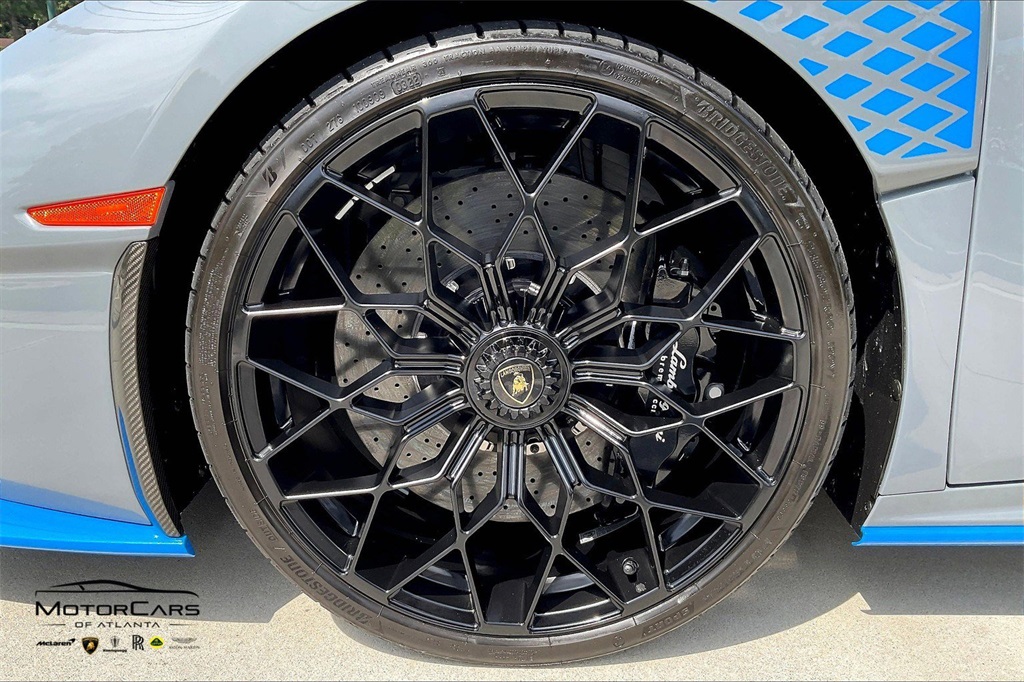 2022 Grigio Telesto Lamborghini Huracan STO RWD Coupe