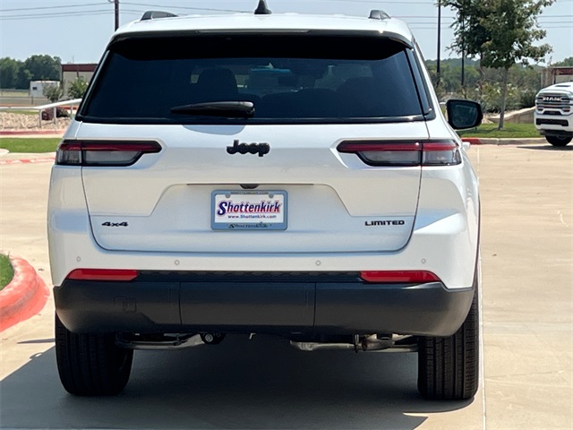 2025 Jeep Grand Cherokee Limited photo 4