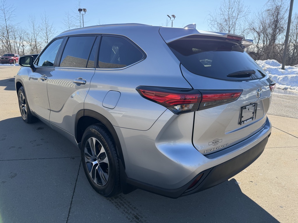 used 2023 Toyota Highlander car, priced at $39,903