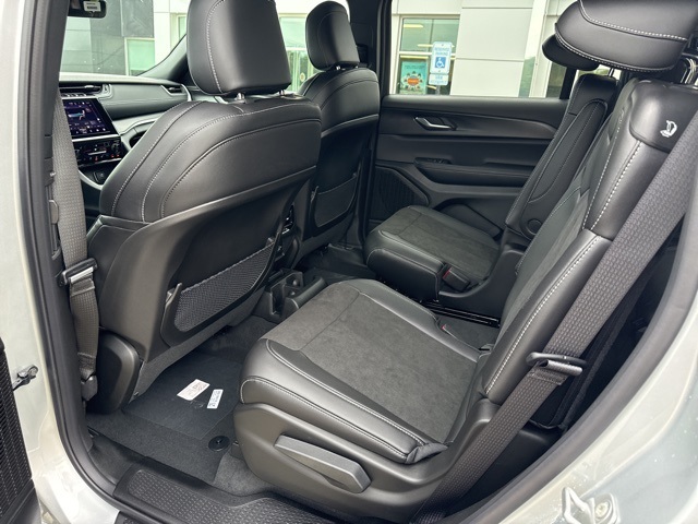 2025 Jeep Grand Cherokee Altitude X photo 7