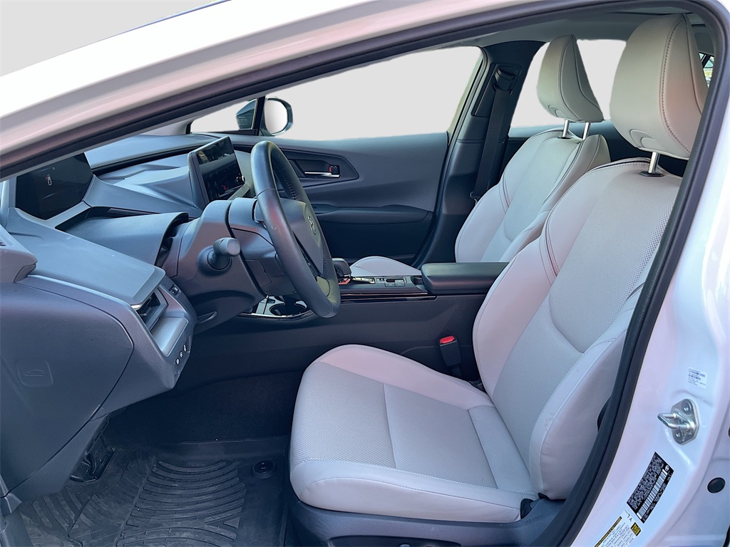2024 Toyota Prius Limited photo 18