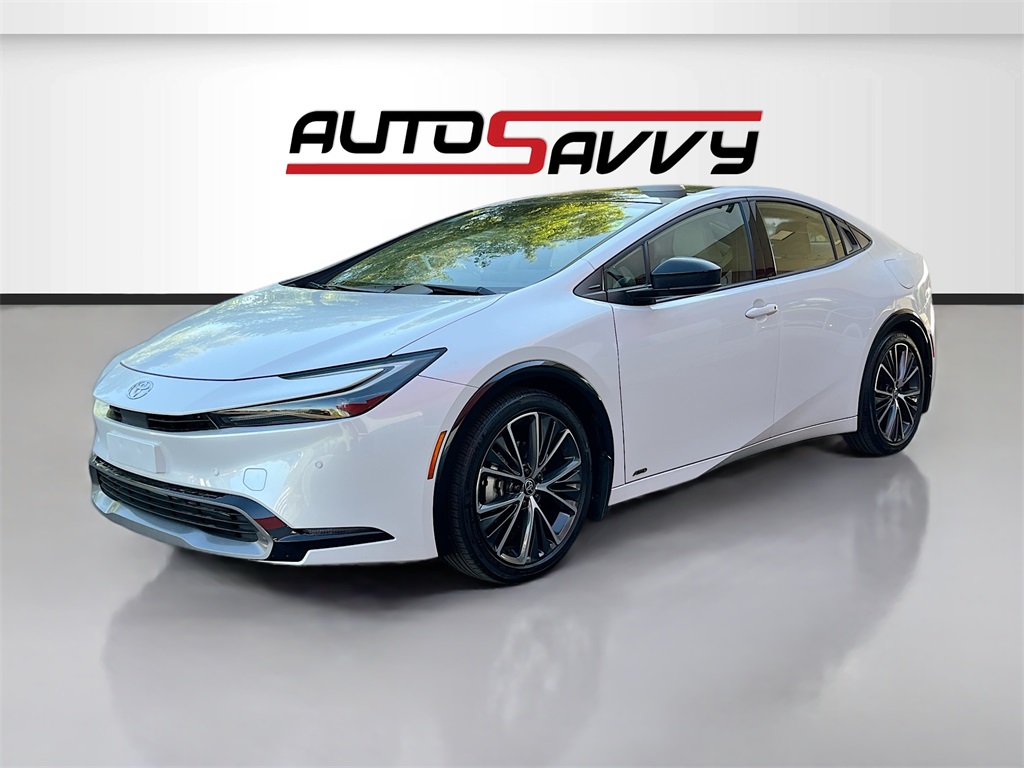 2024 Toyota Prius Limited photo 3