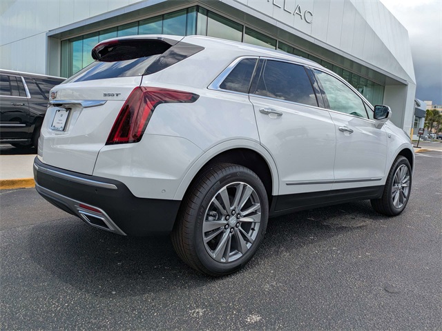 2025 Cadillac XT5 Premium Luxury photo 4