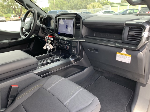 2025 Oxford White Ford F-150 STX 4X4 Truck