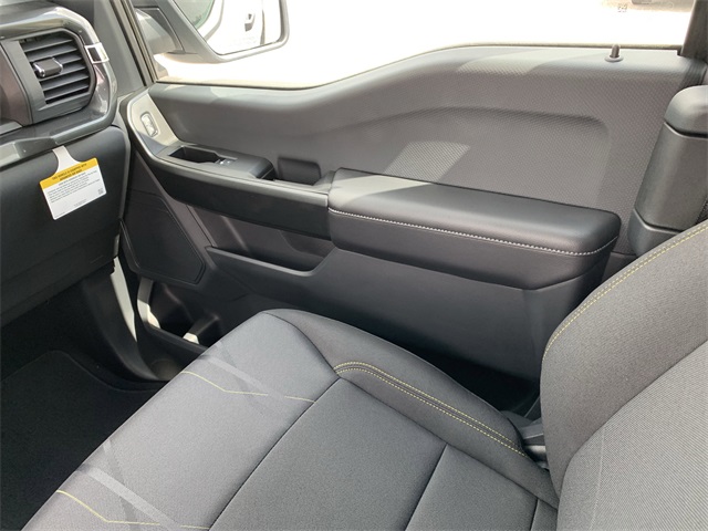 2025 Oxford White Ford F-150 STX 4X4 Truck
