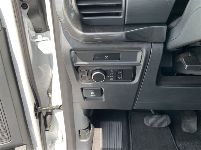 2025 Oxford White Ford F-150 STX 4X4 Truck