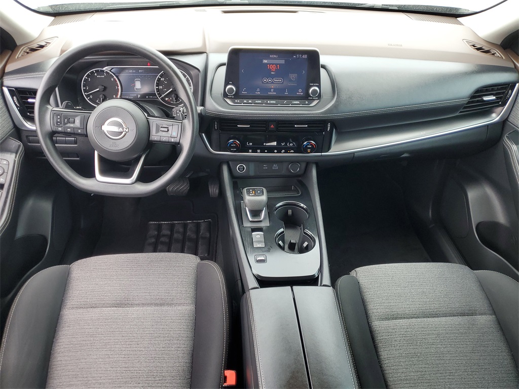 2022 Gun Metallic Nissan Rogue SV FWD SUV