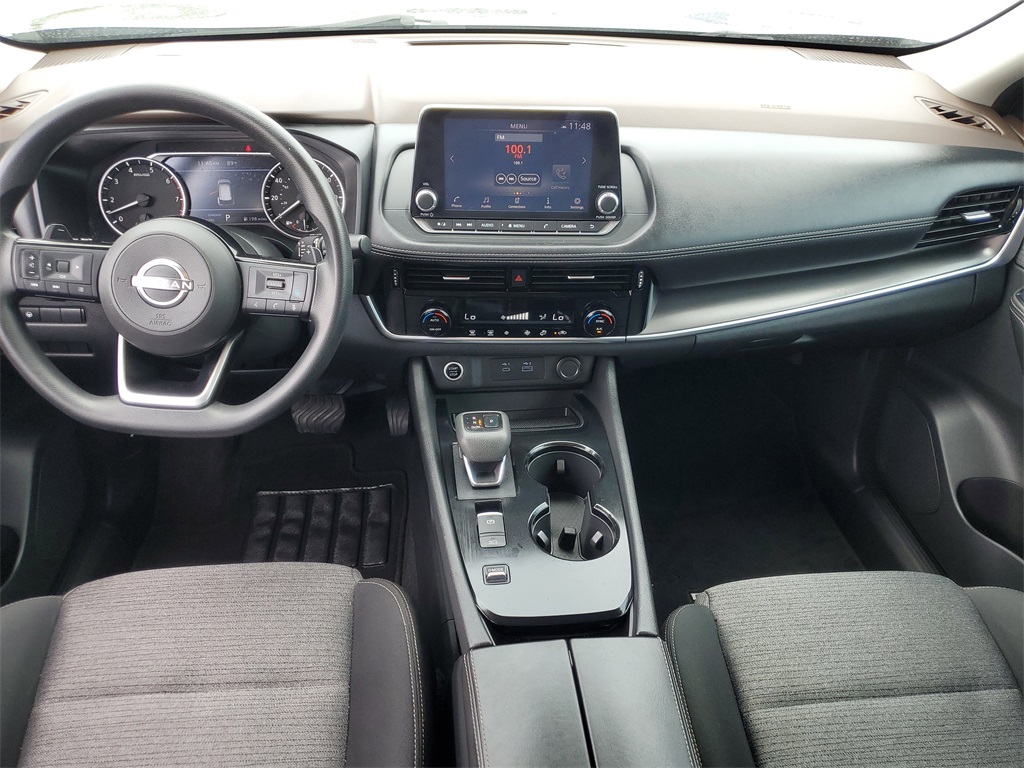 2022 Gun Metallic Nissan Rogue SV FWD SUV
