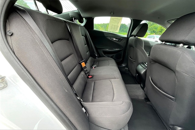 2019 Summit White Chevrolet Malibu LS FWD Sedan