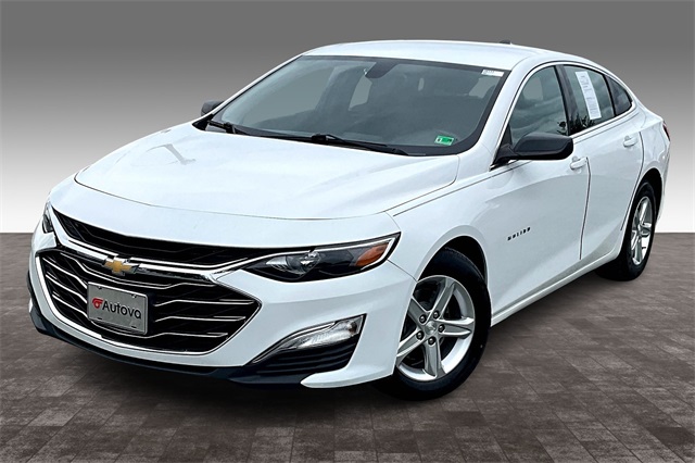 2019 Summit White Chevrolet Malibu LS FWD Sedan