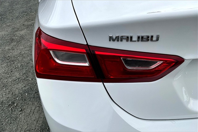 2019 Summit White Chevrolet Malibu LS FWD Sedan