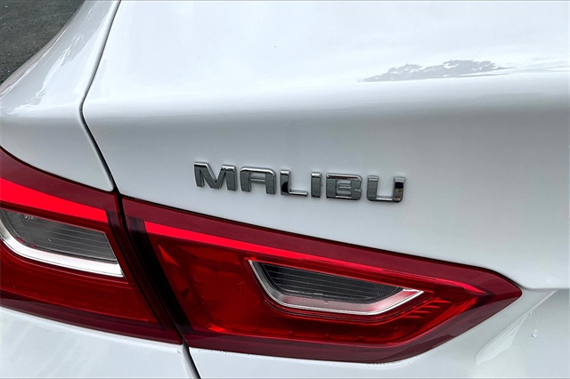 2019 Summit White Chevrolet Malibu LS FWD Sedan