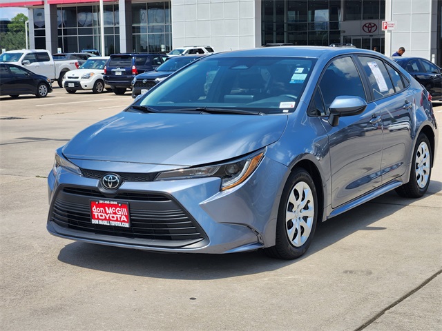 2024 Toyota Corolla LE photo 2