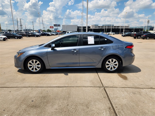 2024 Toyota Corolla LE photo 3