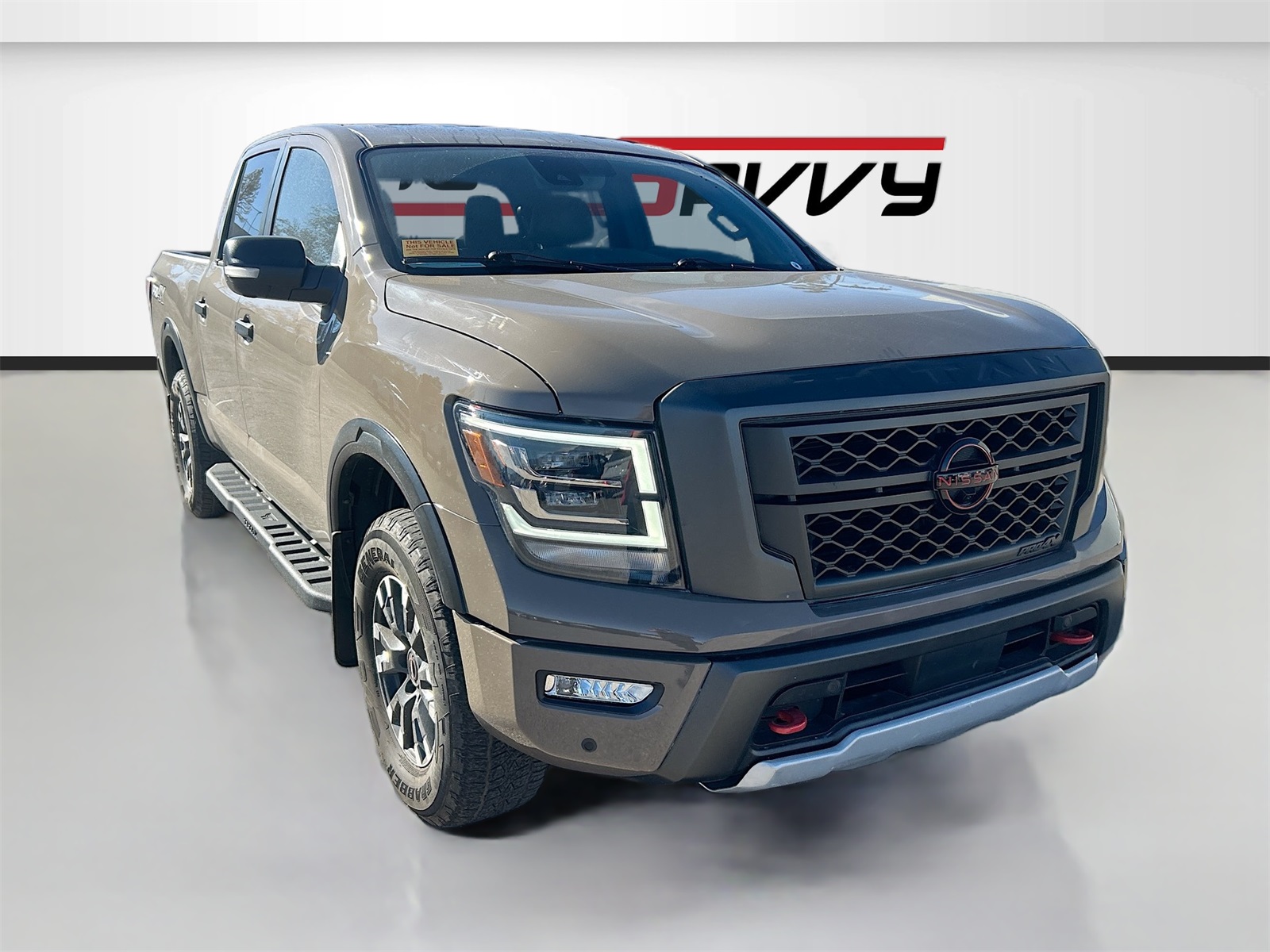 2023 Nissan Titan PRO-4X's photo