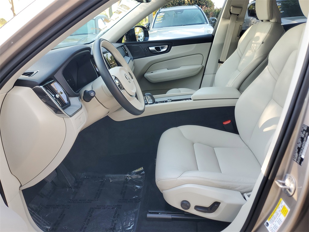 used 2024 Volvo XC60 car, priced at $34,453