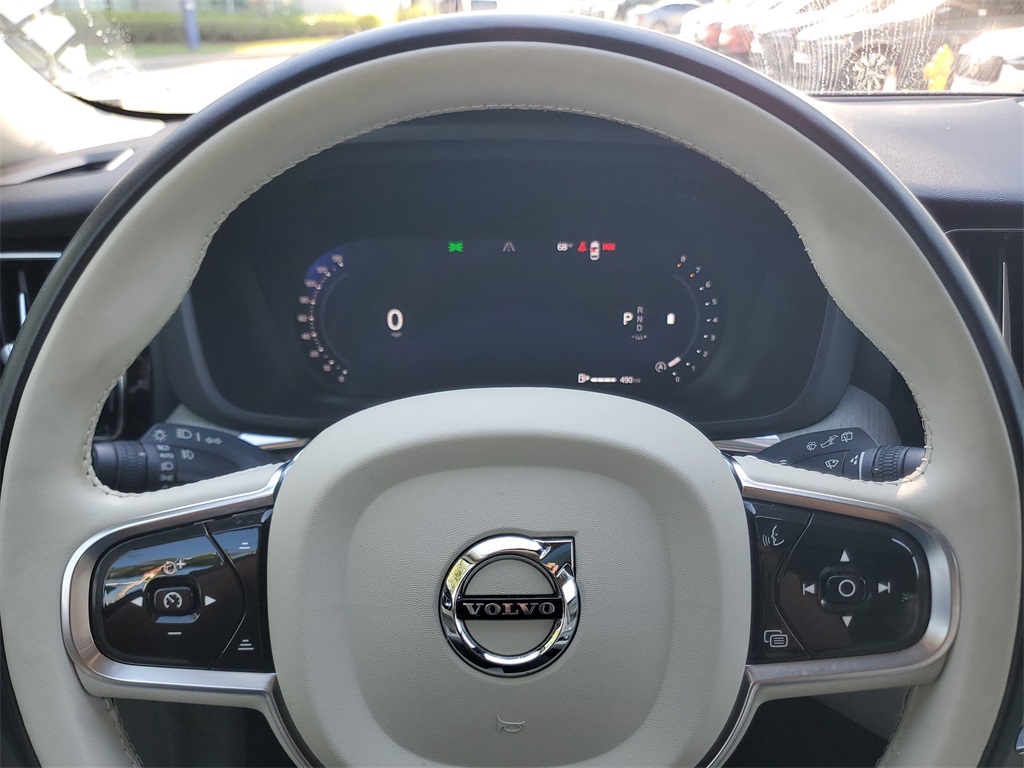 used 2024 Volvo XC60 car, priced at $34,453