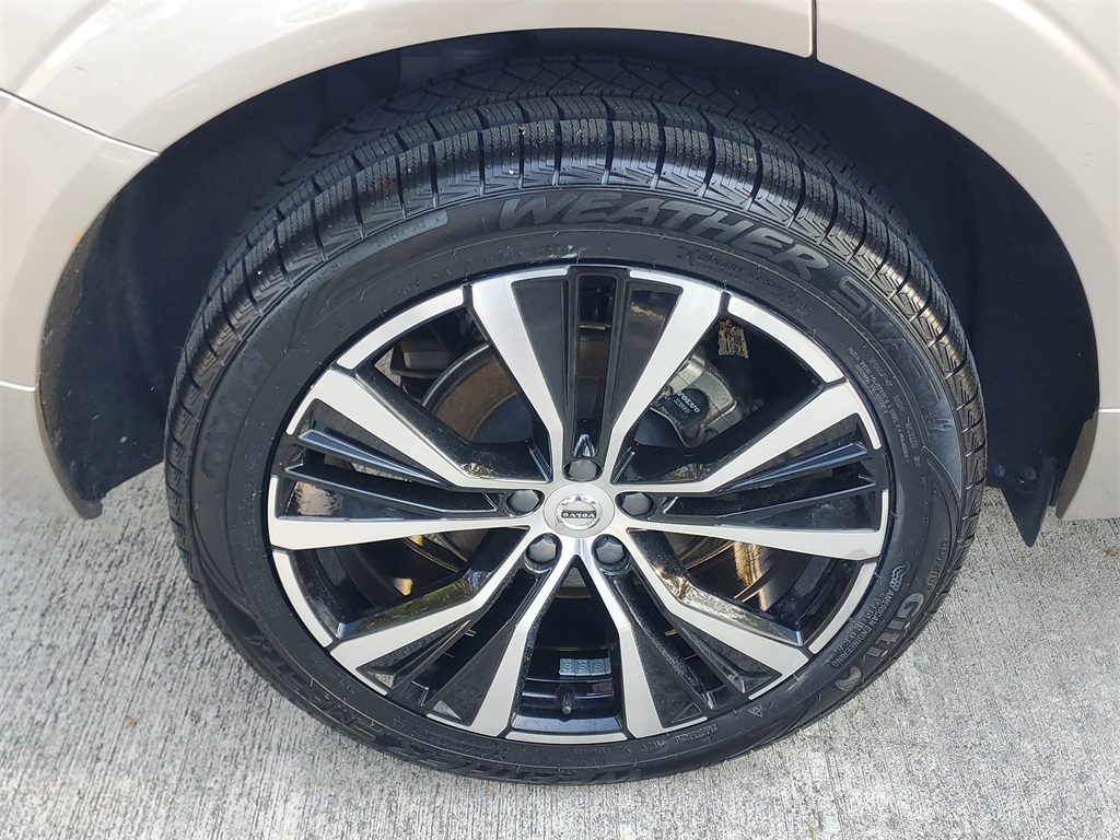 used 2024 Volvo XC60 car, priced at $34,453