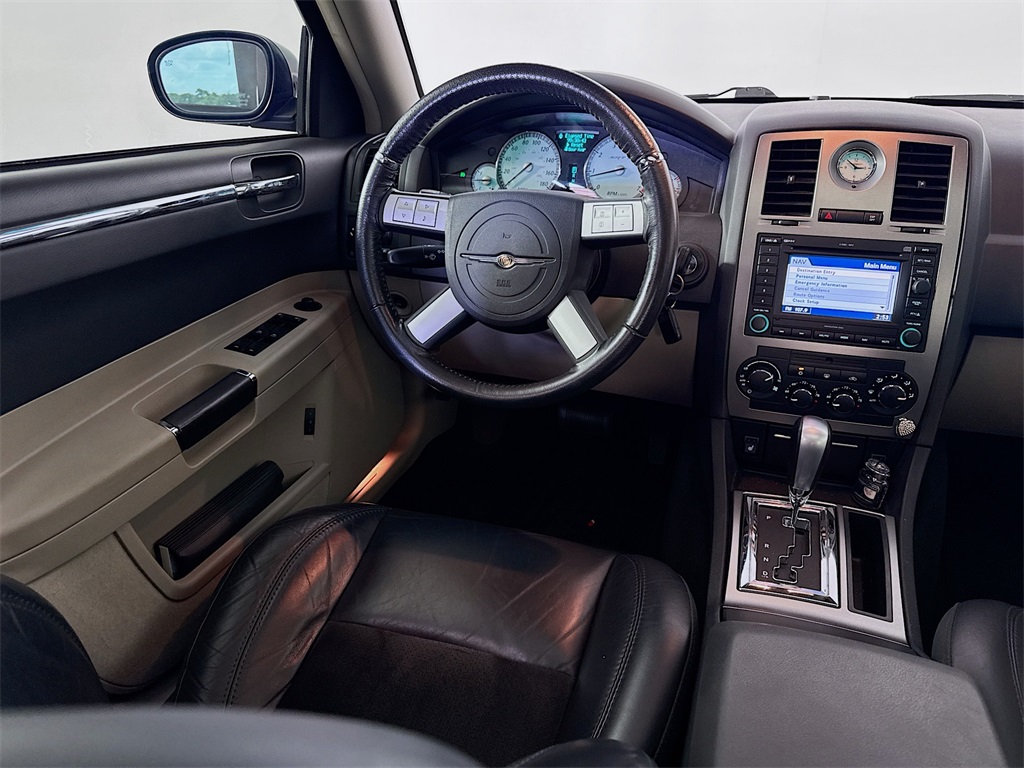 Photo of 2006 Chrysler 300C SRT8 in Myrtle Beach, SC - 22,  2006 Chrysler 300C SRT8:V3689