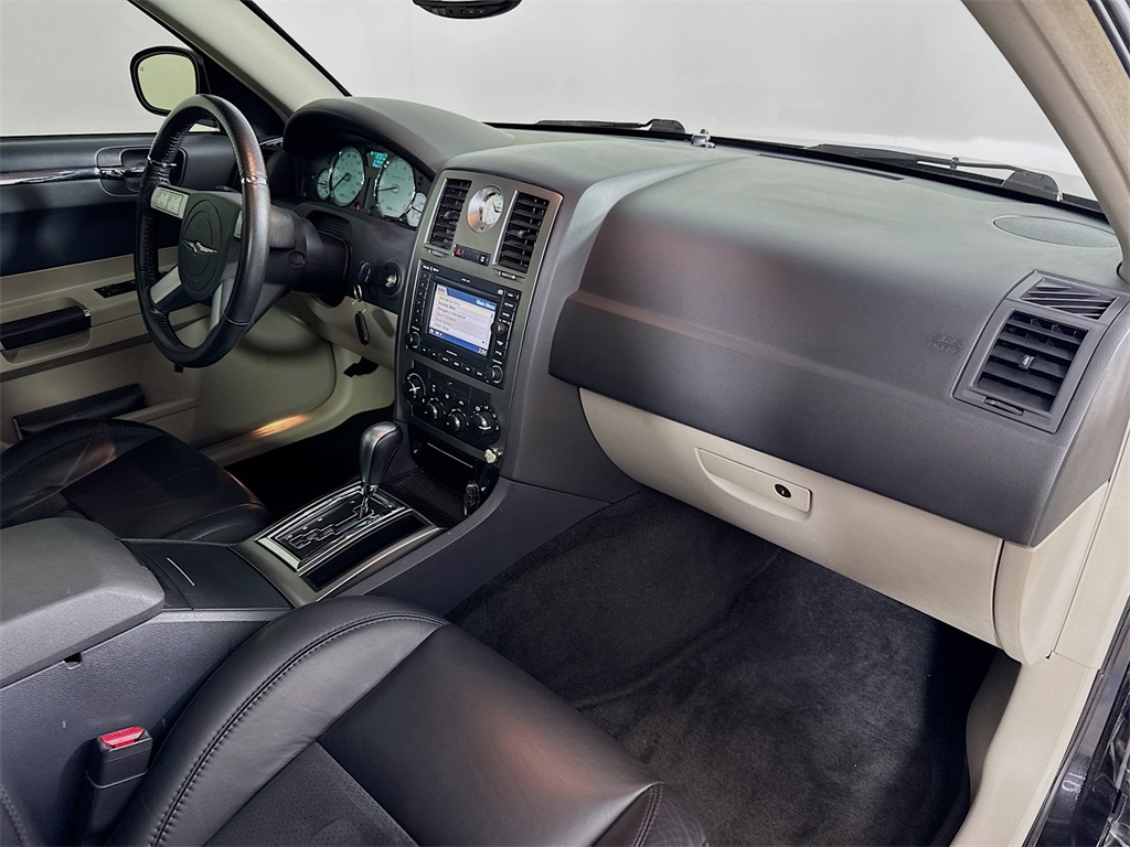 Photo of 2006 Chrysler 300C SRT8 in Myrtle Beach, SC - 29,  2006 Chrysler 300C SRT8:V3689