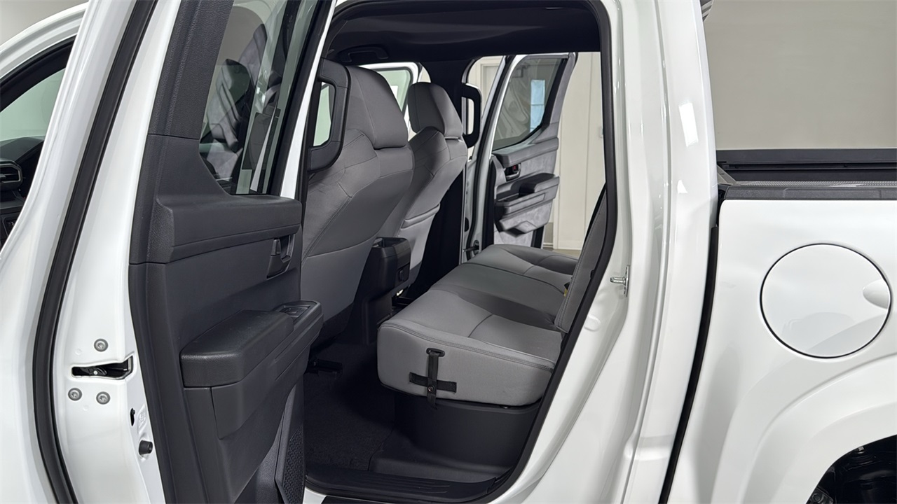 2025 Toyota Tacoma SR5 Double Cab photo 13